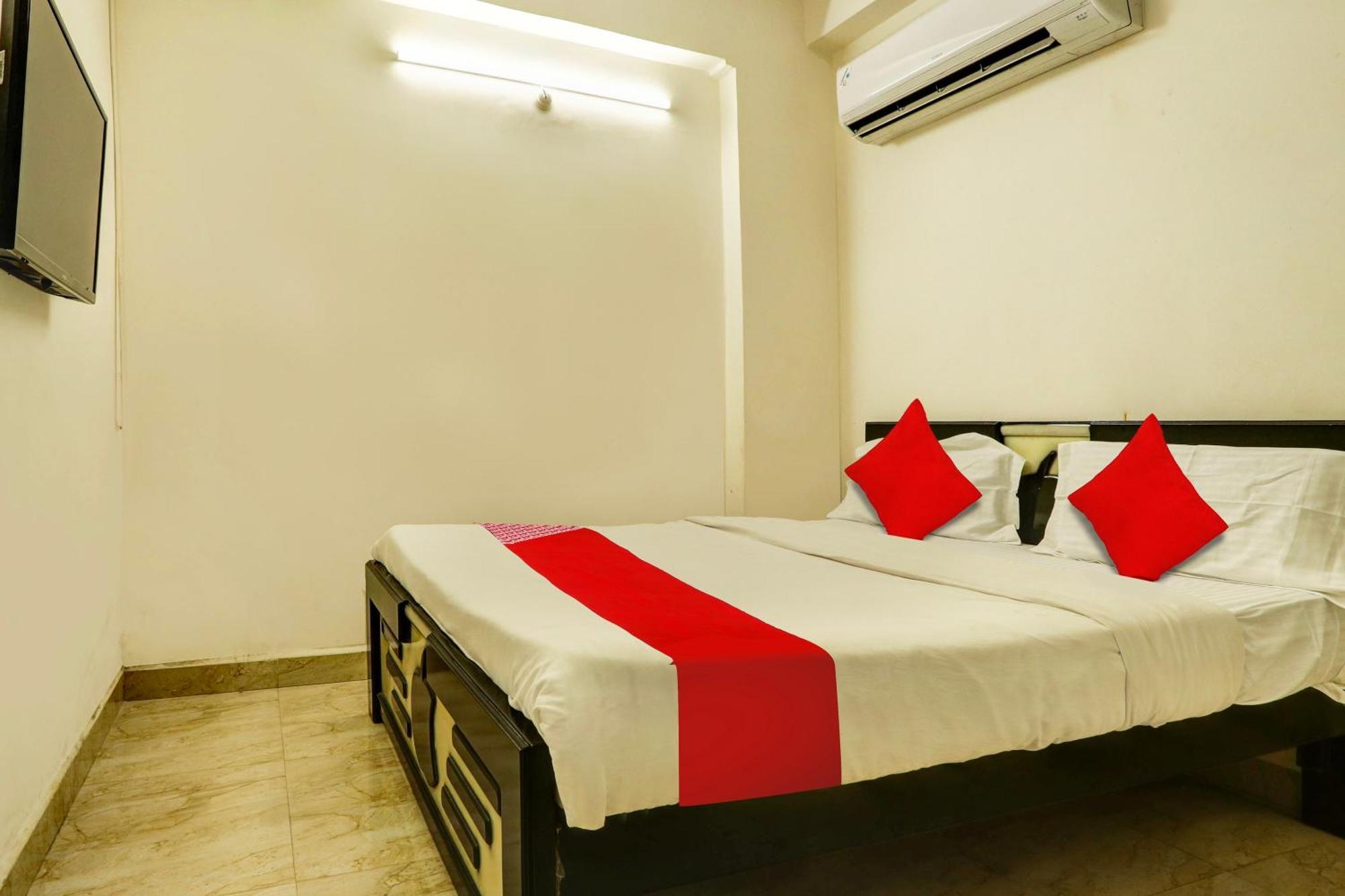 Hotel O Royal Haven Hyderabad Exterior foto